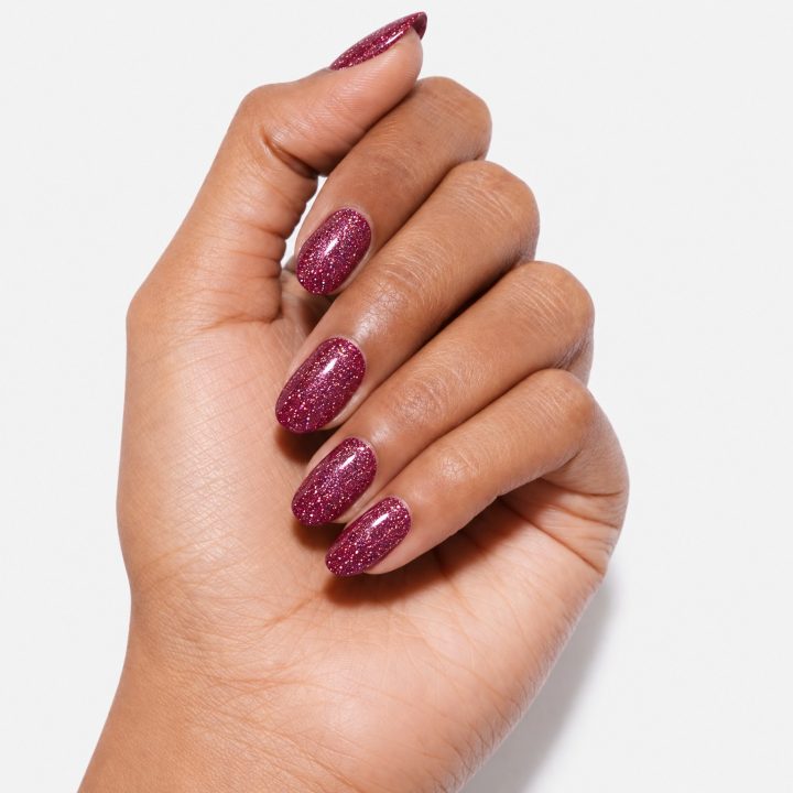 Glitter Pink : sur les ongles
