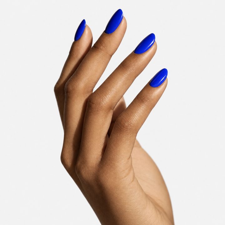 Royal Blue : sur les ongles