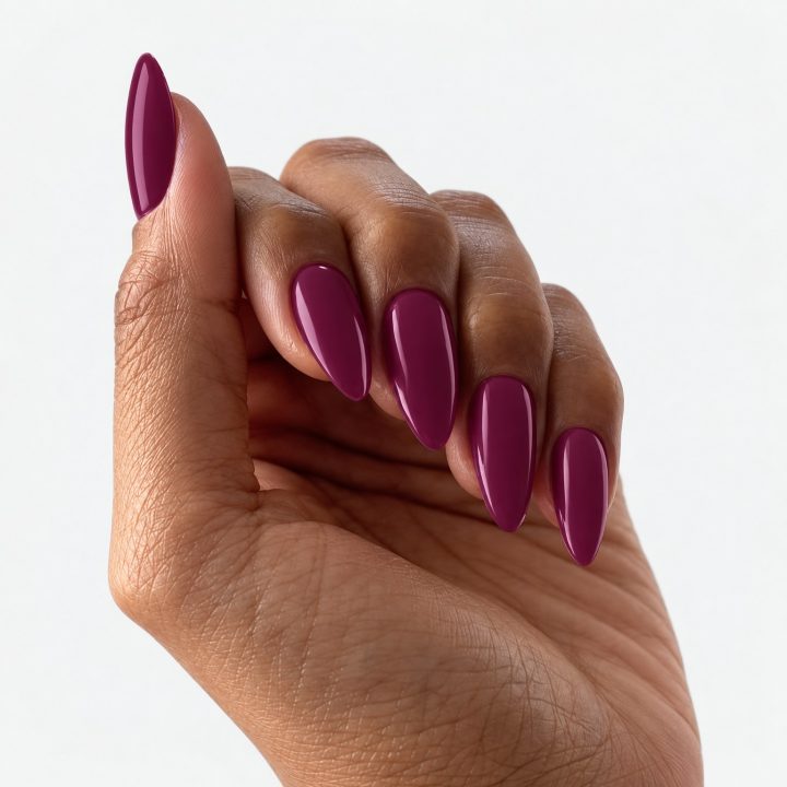 Violet Star : sur les ongles