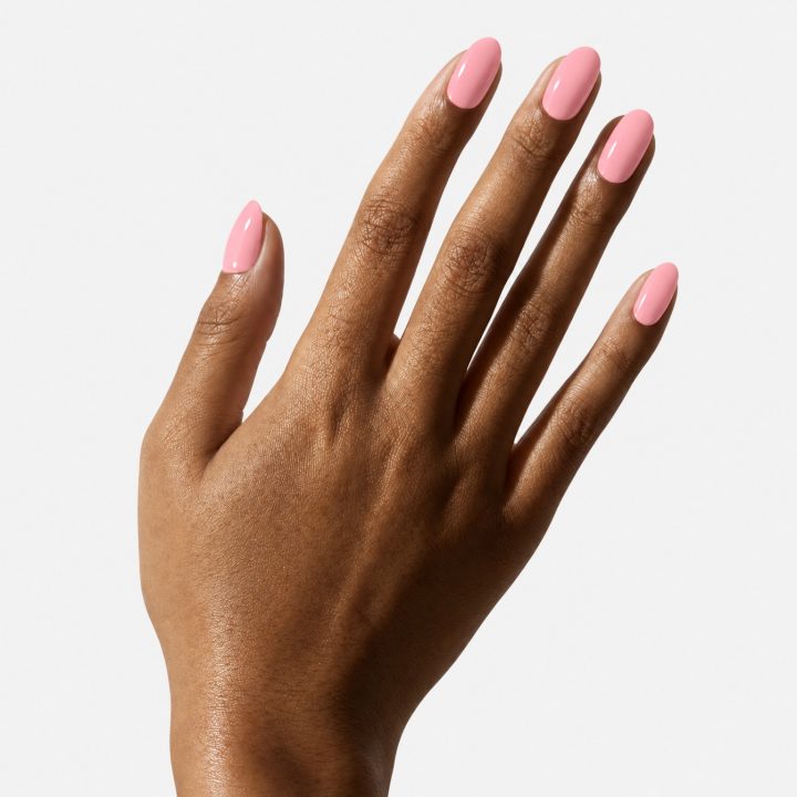 Chichi : sur les ongles