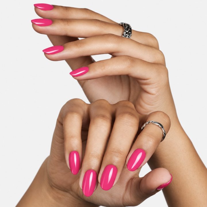 Hot Pink : sur les ongles