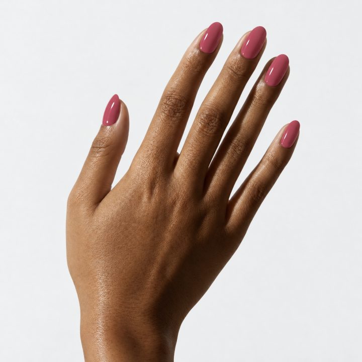 Magenta : sur les ongles