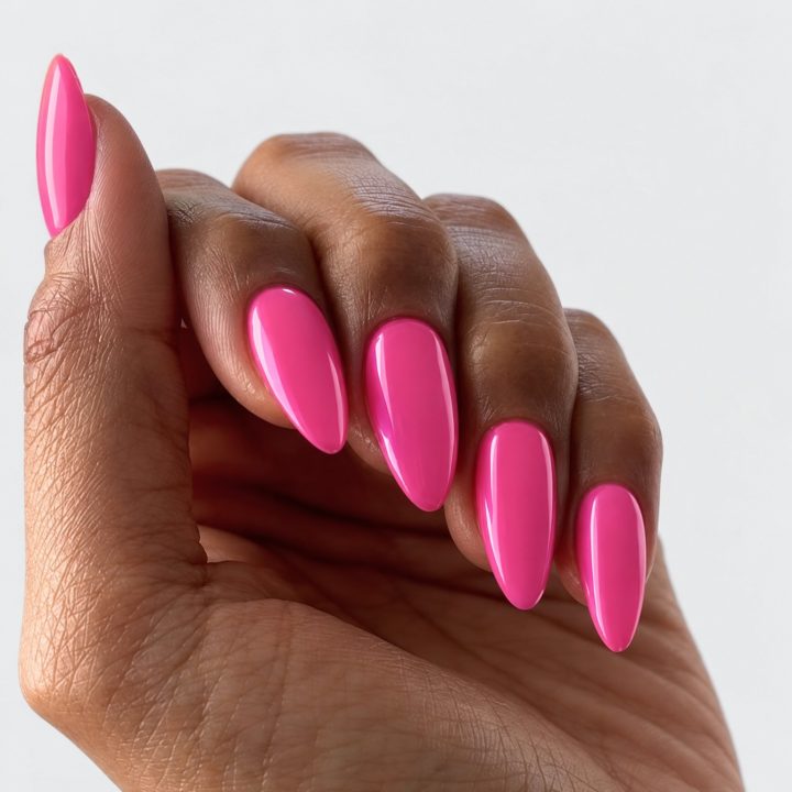 Neon Pink : sur les ongles