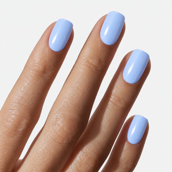 Ice Blue : sur les ongles