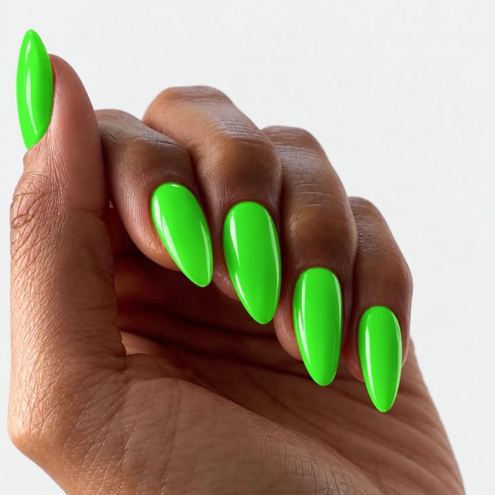 Neon Green : sur les ongles