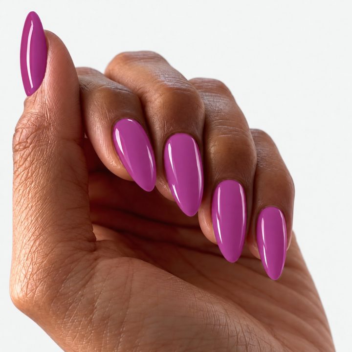 Blaze Peony : sur les ongles