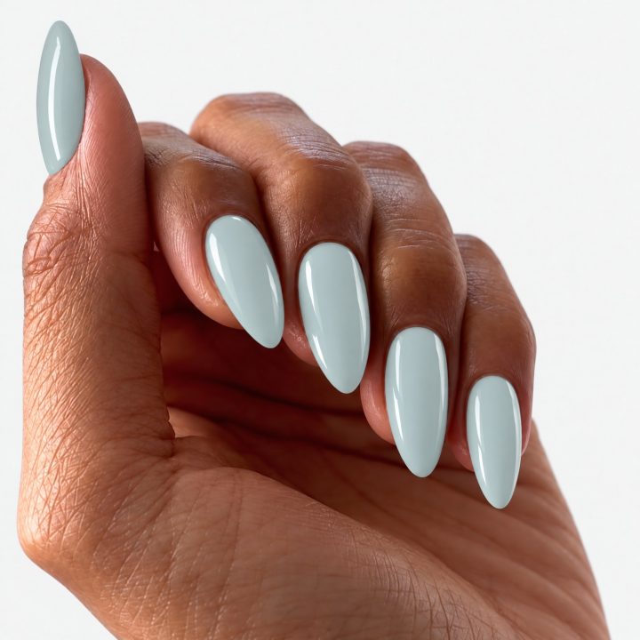 Homecoming : sur les ongles