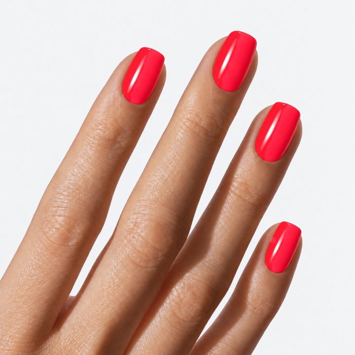 Lady Ferrari : sur les ongles