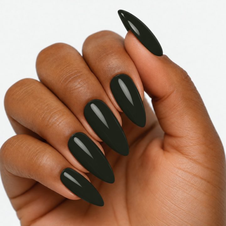 Bottle Green : sur les ongles