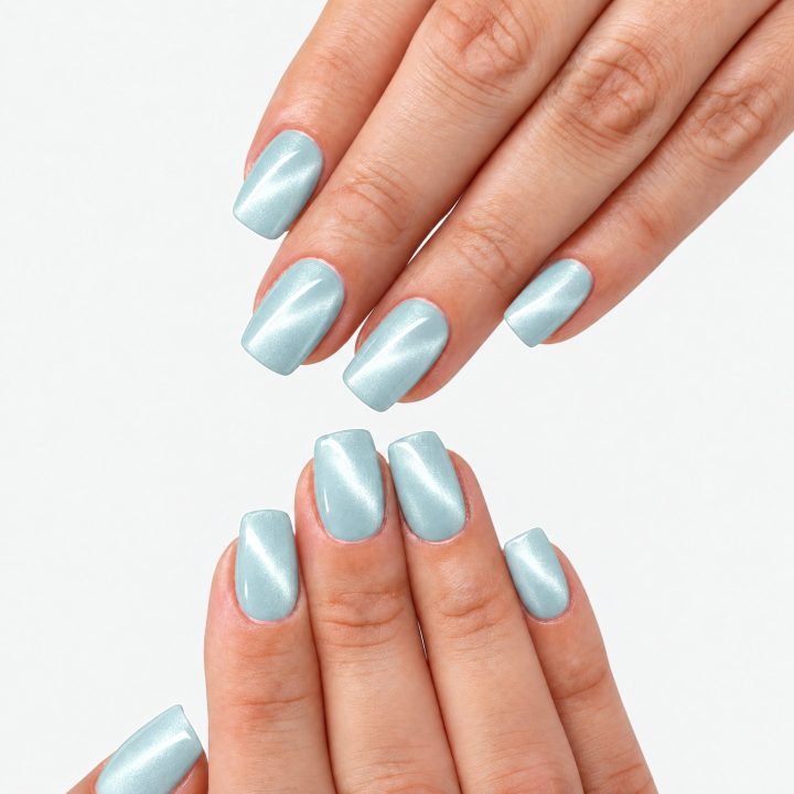 Satin Cobalt : sur les ongles