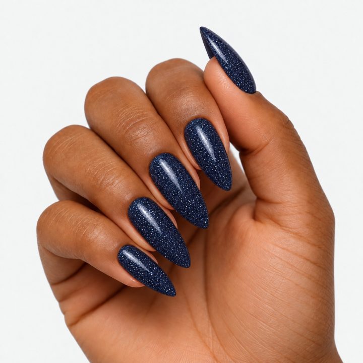Shimmering Queen : sur les ongles