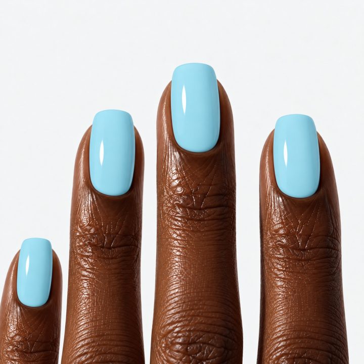Blue Tide : sur les ongles