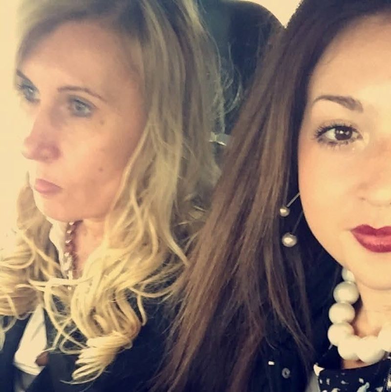 Muriel et Colleen côte à côte, 2016